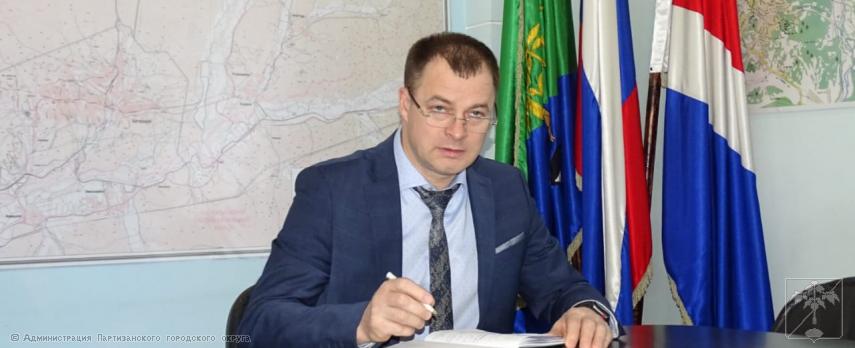 Поздравление главы муниципального округа город Партизанск О.А.Бондарева с Международным женским днем